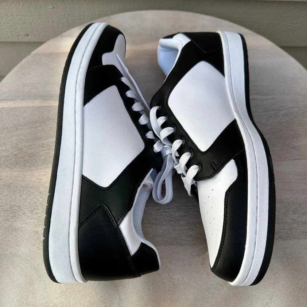 Guess Mens Low Top Sneakers Size 11 Black White Colorblock Faux Leather Shoes
